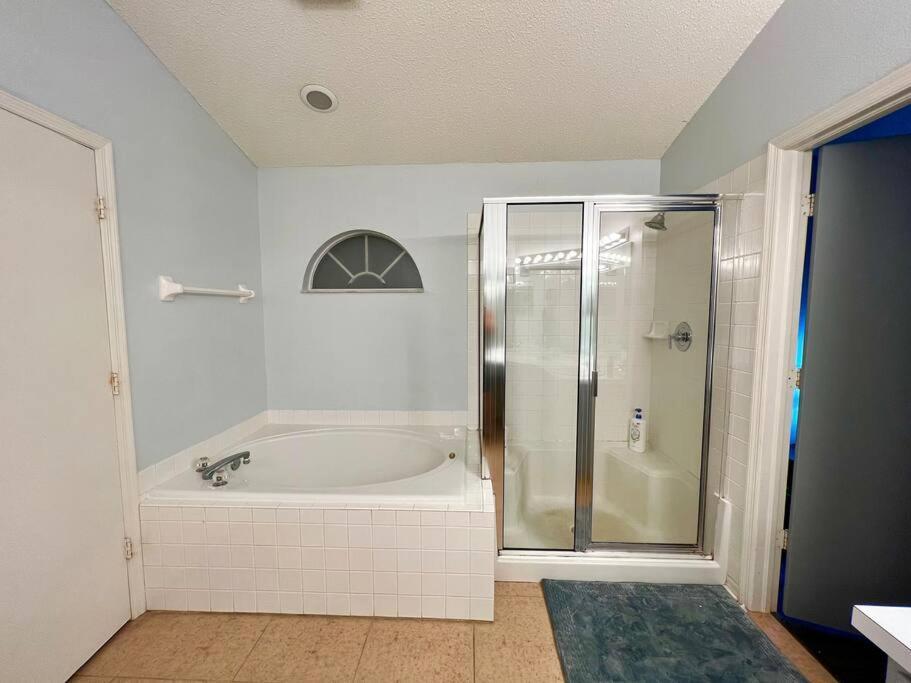Tampa Getaway Pool House Villa Exterior photo